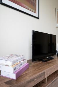 Loft charmoso na Barra com vaga de garagem LC 6900