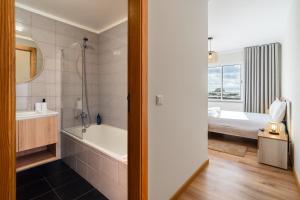 GuestReady- Charming Condo with Pool in Caniço