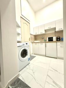 Detty Apartment FREE AC, FREE COFFEE, NEXT THE ASTORIA, on the famous Dohány street