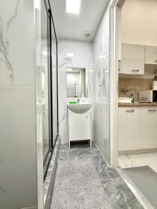 Detty Apartment FREE AC, FREE COFFEE, NEXT THE ASTORIA, on the famous Dohány street