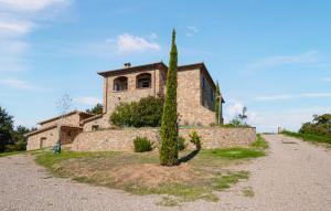 Amazing Home In Cinigiano