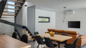 Modern villa Eva with pool and 2 bedrooms in Tar