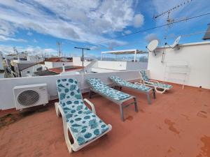 Santa Luzia Casa Girassol, Tavira sea view, 2 minutes to Beach Ferry