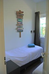 Sfeervolle vakantiewoning met grote tuin vlakbij Veerse Meer en Kamperland