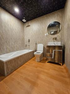 Dallake group of Houseboats