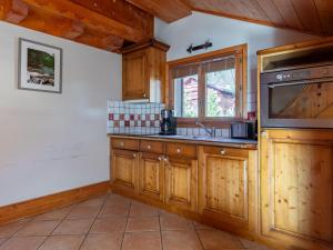 Méribel : Appartement spacieux pour 10 pers, 5 pièces avec piscine et parking - FR-1-411-1006