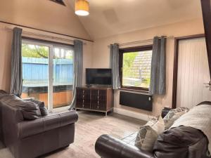 Primrose 19-Woodland Lodges-Carmarthen-Pembroke
