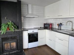 VAS794-Kungsoer-Jaegarasvaegen-148-B