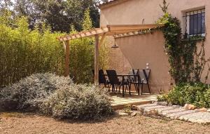 Beautiful Home In Besse Sur Issole With Wifi