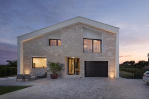 Villa Mariva for 8 persons near Porec with 44 m2 heated pool, sea view, fitness & kids playground