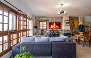 Gorgeous Home In Valsequillo