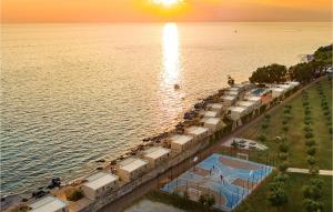 2 Bedroom Amazing Home In Novigrad