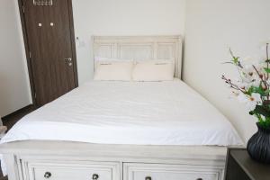 1BR Beverly VIP Luxury View Vinwonder & River