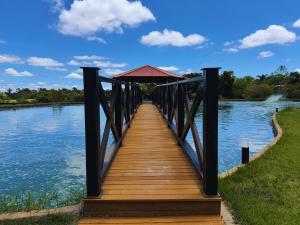 Refúgio Privativo em Foz do Iguaçu | Piscina & Lago