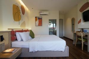 Nicecy Daily - Bến Thành Market