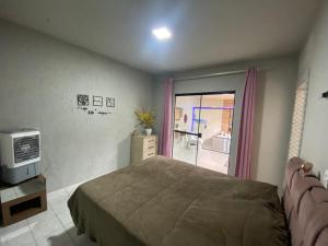 Casa 4km do Aeroporto e Parque Beto Carrero sem trânsito