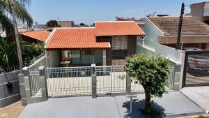 Casa c Suíte, Ar Cond, Área Gourmet, Bairro Nobre