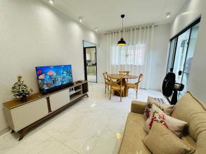 Casa c Suíte, Ar Cond, Área Gourmet, Bairro Nobre