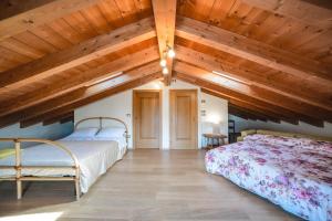 Alloggio romantico nel verde in fronte Acquardens