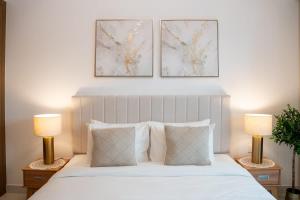 Airstay - Stylish Studio - Spacious Balcony - Monthly Offer Available!