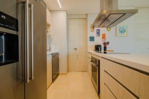 2BR apartment with balcony and amazing views