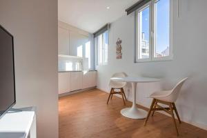 Monteverde IV by Innkeeper