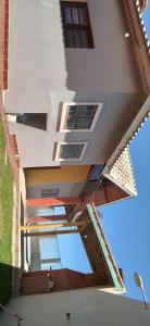 Casa frente a praia e picina