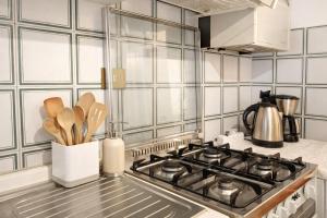 Domus Adriano al Pantheon