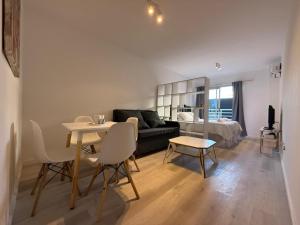 Movistar Arena a 4 cuadras a estrenar piscina con cochera opcional capacidad para 2 a 4 personas amenities premium seguridad