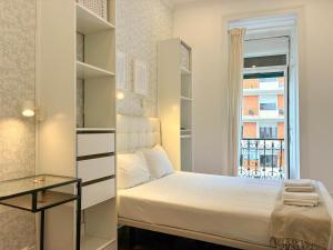 Downtown 7 Bedroom Apartment - Liberdade