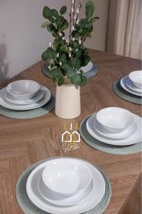 Residence - SJA Stays - Modern 3 Bed Apartment