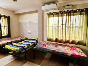 AGH Darshan Dorm Stay