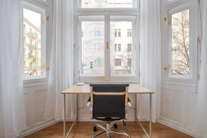 Blueground Vinohrady balcony nr Riegrovy Sady PRG-89