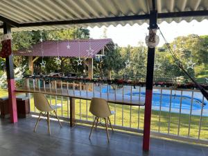 Finca familiar cerca parque del cafe y panaca