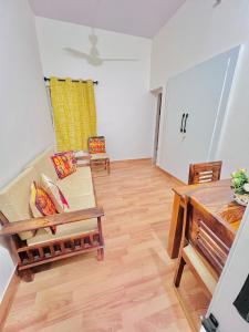 Central Jaipur Cozy 2 room-near Airport, Railway, WTP