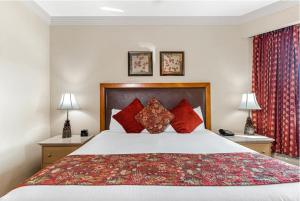 Enjoy the Ridge Tahoe Two-Bedroom Lock-Off for a family of 6