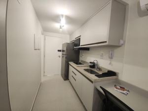 Estúdio em edf. c Piscina a 280 m do Mar UGR0404A