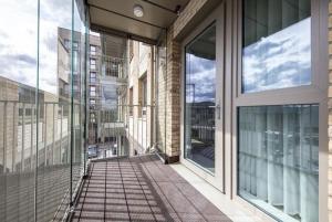 Luxury New Studio by Excel London City Airport