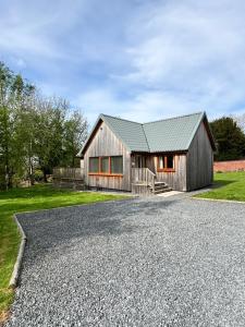 Kestrel Lodge 2 with Hot Tub