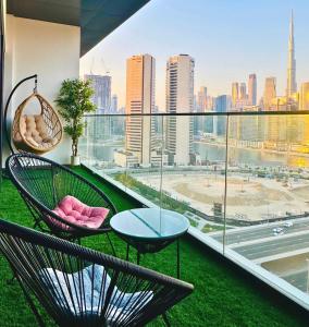Luxury Burj Khalifa & Canal View Apartment, Business Bay, Downtown Dubai