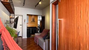 Apartamento aconchegante em Copacabana a duas quadras do posto 2 e perto do metrô