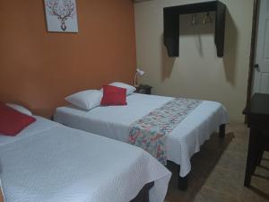 Hotel El Cocobolo Food&Rest Room 4 B&B WiFi AC Pkg Free Swimmingpool