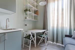 Youth Studio Milano M2 Abbiategrasso Assago Tram 15 Duomo