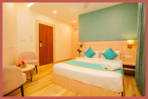 RISING HOTEL R-BANARASIA INN - Free Wi-Fi And LIFT Facilities With Spacious Parking And Restrurant - Near The Holy Kashi Vishwanath Temple BEST HOTEL