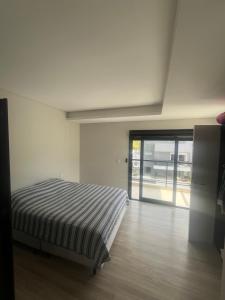 Alugo casa perfeita há 4km da Praia Central de Balneário Camboriú