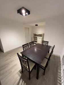 Alquilo departamento para 6 personas en pleno centro