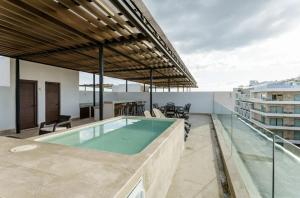 Oceana condos walk to mamitas beach