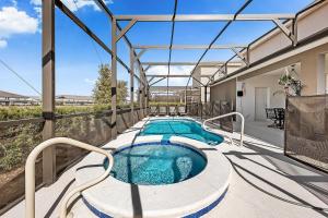 Solterra 6Q c Piscina, Game Room