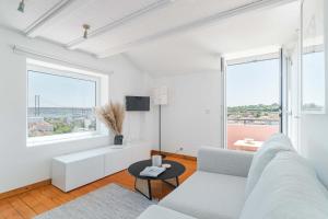 Lisbon Alcantara 1BR with Terrace & City View