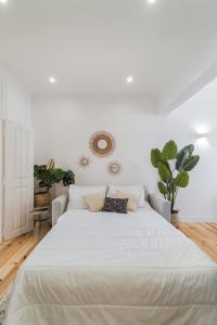 Stylish Apartment near LXFactory with Balcony